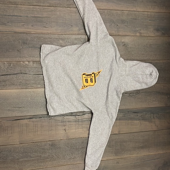 Gray - Picture 2 of 2